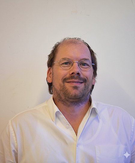 Geschäftsführer: Christoph Kirchholtes